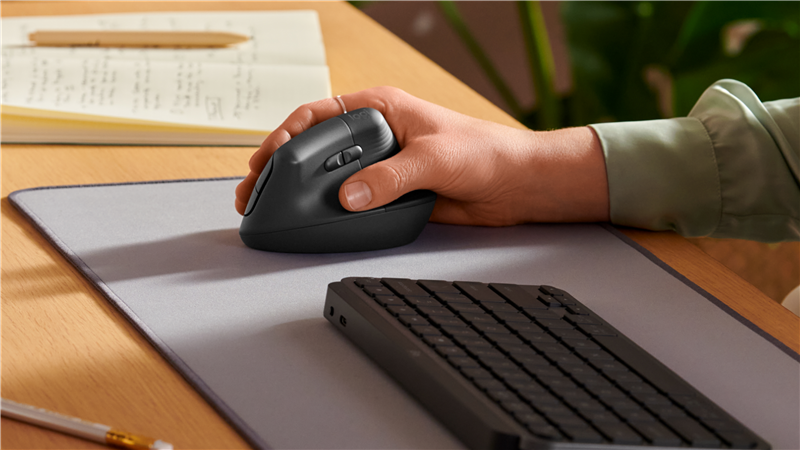 logitech-lift-vertical-ergonomic-maus-graphite-8
