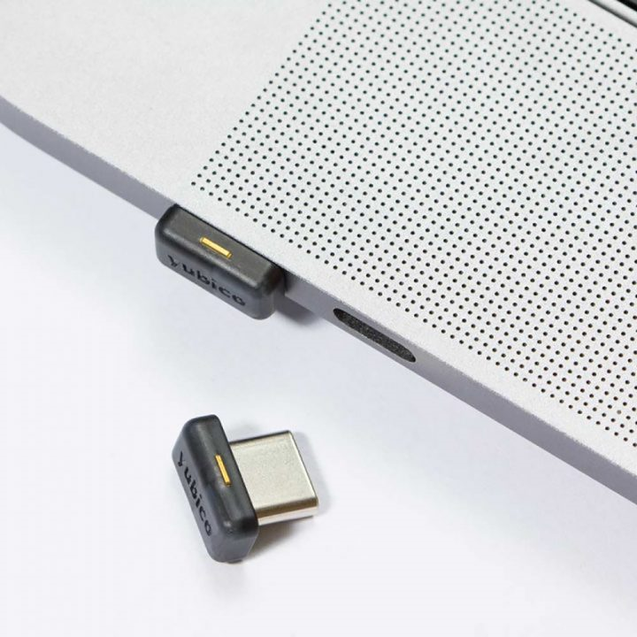 yubico-yubikey-5c-nano-sicherheitsschluessel-usb-c-schwarz-4