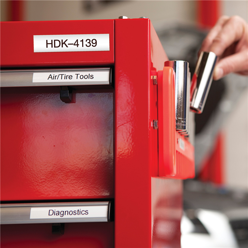 dymo-schriftband-schwarz-auf-weiss-3