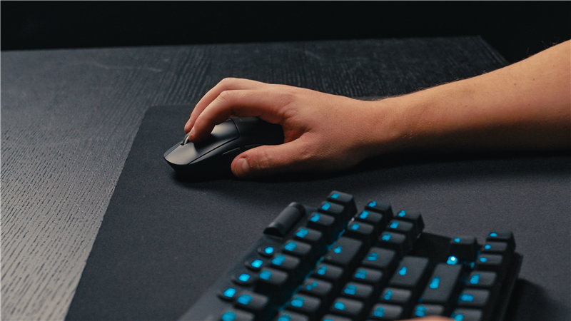 logitech-g-pro-x-superlight-2-kabellose-gaming-maus-schwarz-5