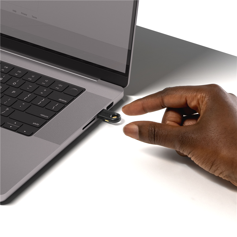 yubico-yubikey-5c-fips-sicherheitsschluessel-usb-c-schwarz-5
